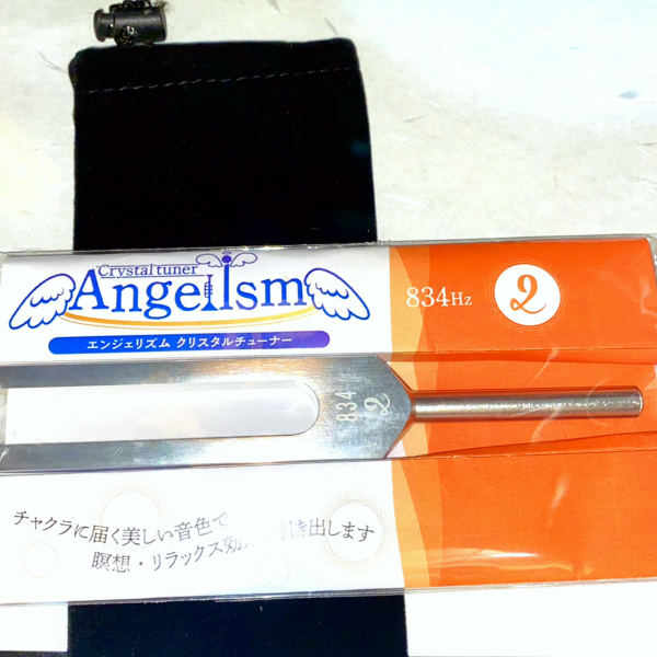 第2チャクラ対応クリスタルチューナー(専用ポーチ付)